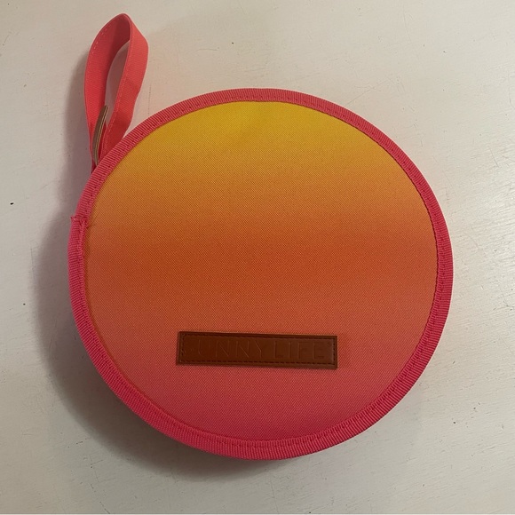 NWT Picnic Set - Picture 4 of 7